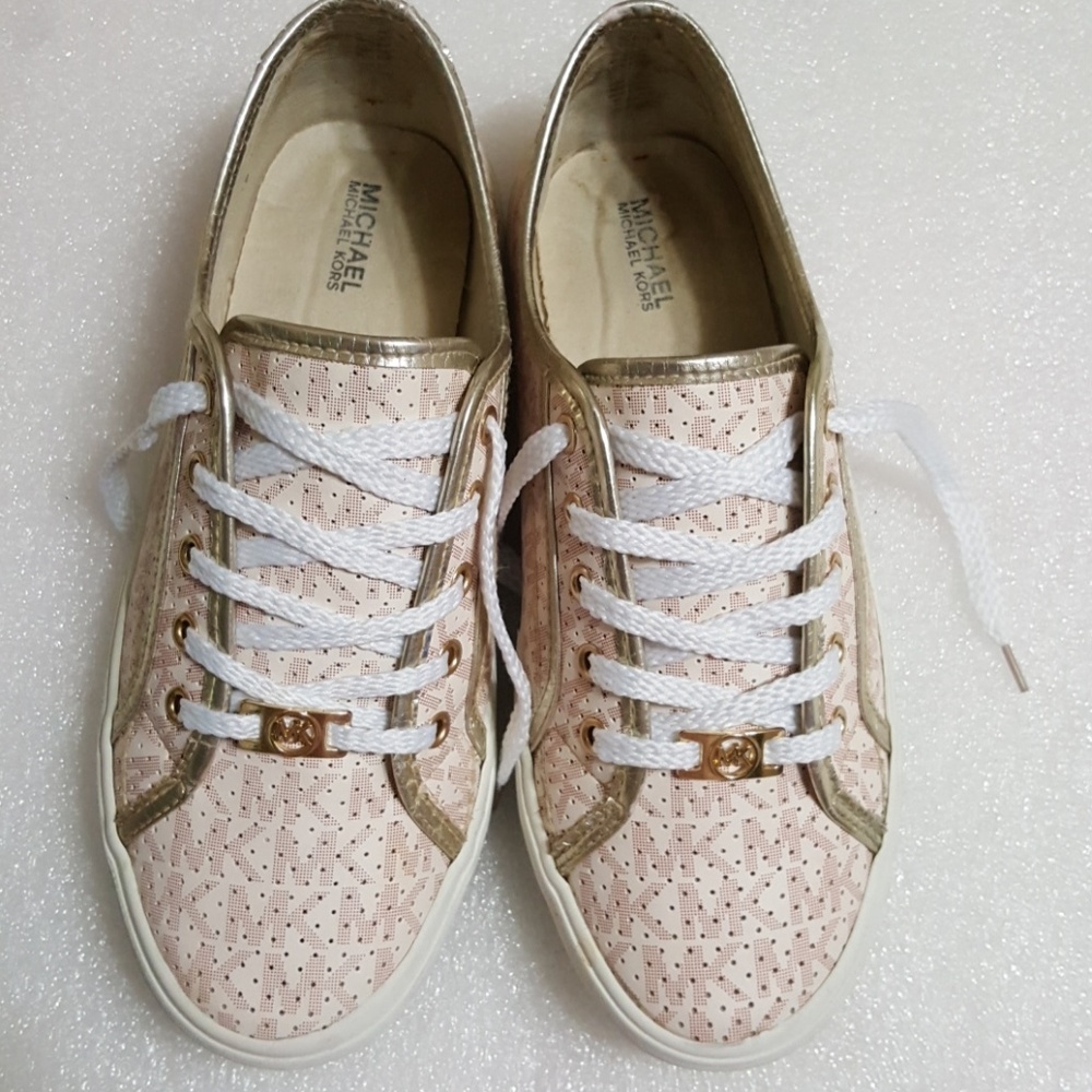 🎈MICHAEL KORS♨️women's shoes size 5